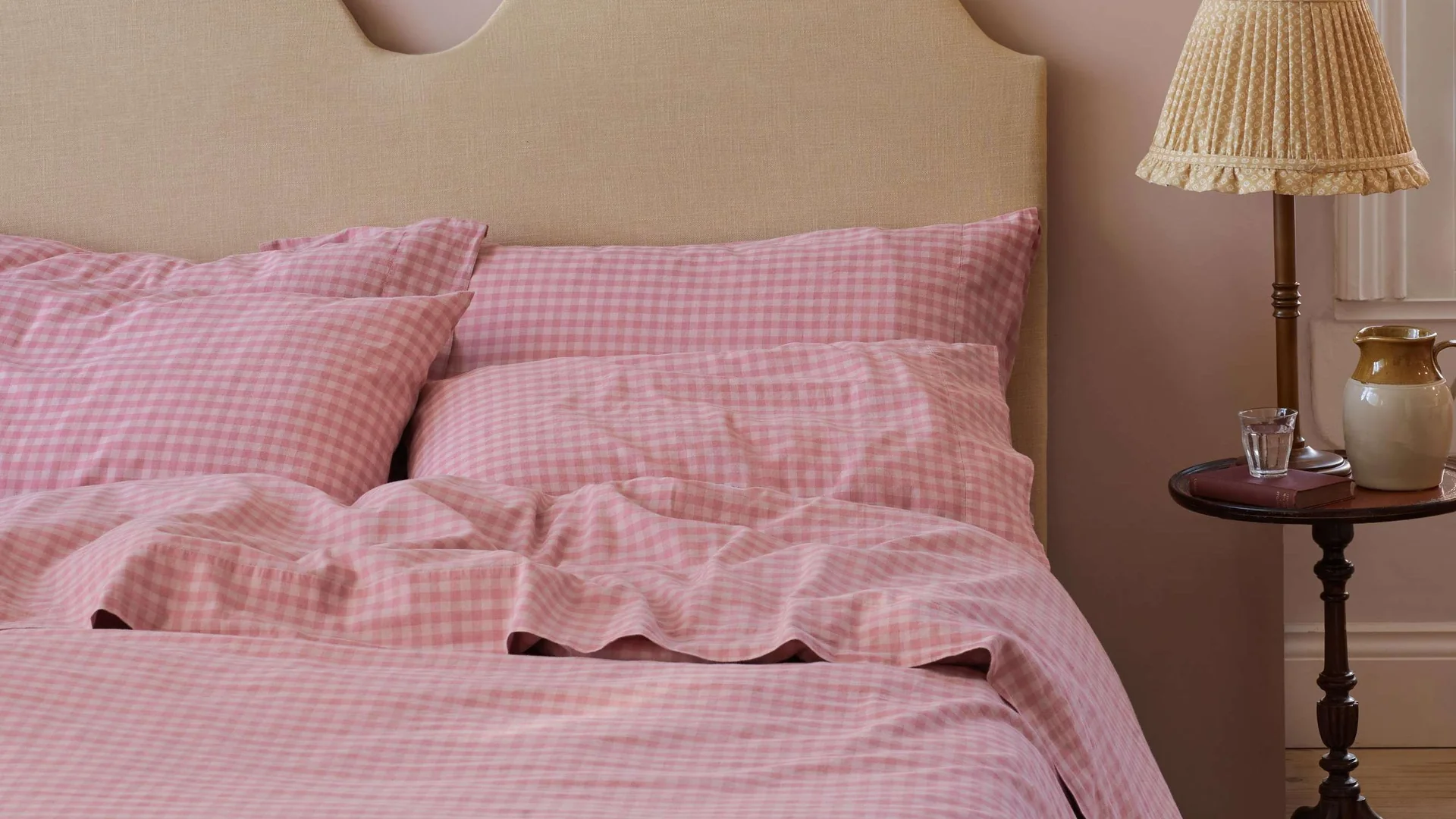 Unwind in Natural Linen Luxury